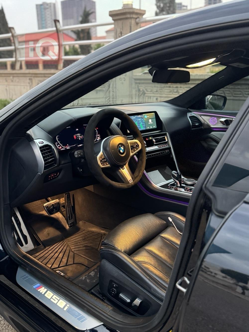 بي ام دبليو 8 الفئة